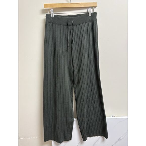 Women’s Size Medium Boutique Clothing Bundle 9 Piece Trendy Fall Winter - Picture 3 of 16